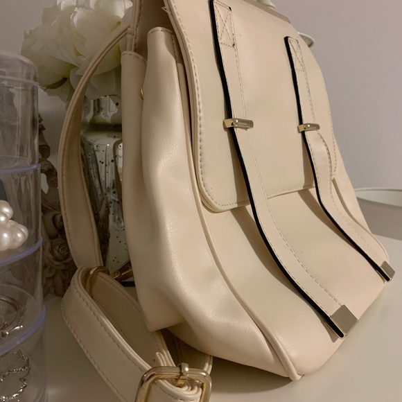 Classy backpack - Picture 3 of 7